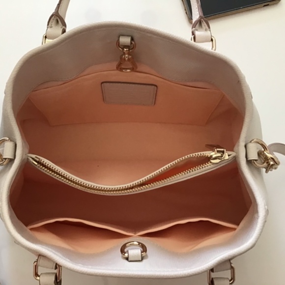 Coach Pebble Leather Cream and Peach handbag - Picture 6 of 8
